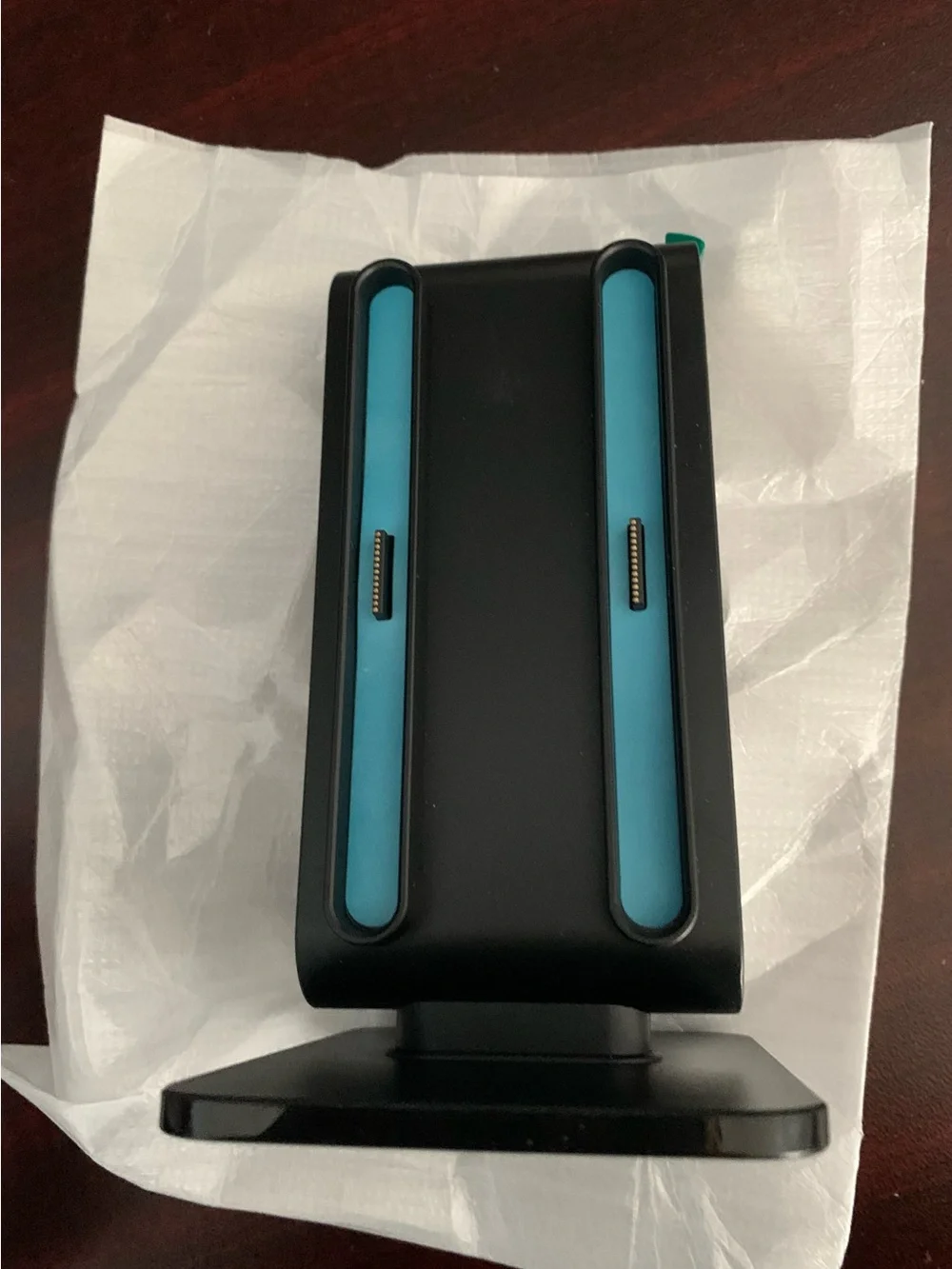 Quad Charging Dock for Nintendo Switch Joy-Con - Black/Blue/Red